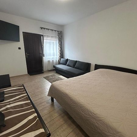 Siesta Pension Меркуря-Чук Экстерьер фото
