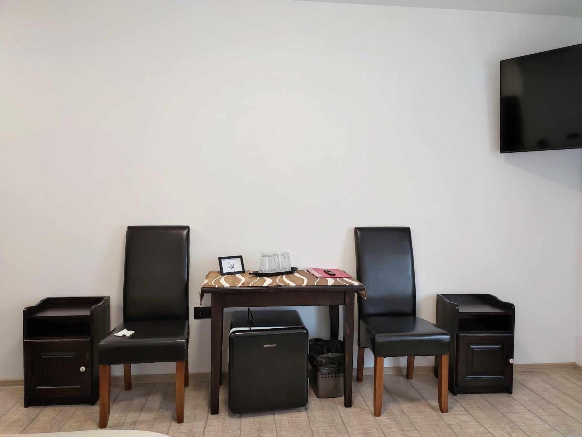Siesta Pension Меркуря-Чук Экстерьер фото