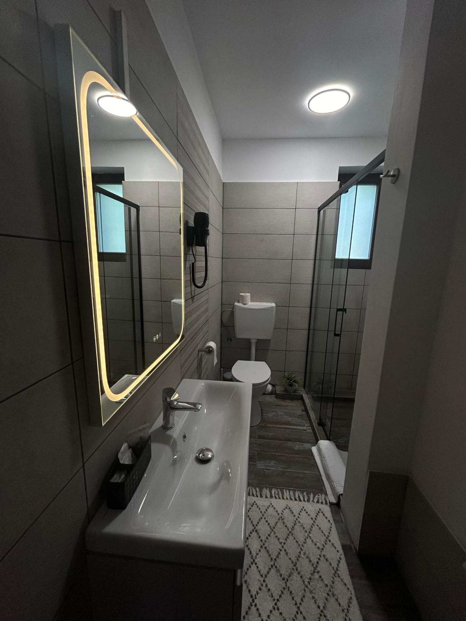 Siesta Pension Меркуря-Чук Экстерьер фото